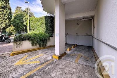 Parking/Garage à vendre à LE CANNET    