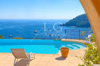 Maison à vendre à THÉOULE-SUR-MER  - 7 pièces - 200 m² 