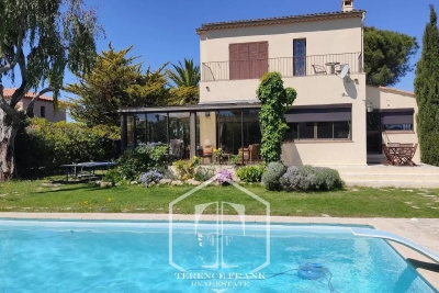 Maison &agrave; vendre jardin 1000 m2 