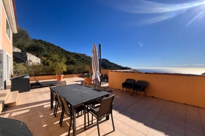 Appartement à vendre à EZE  - 3 pièces - 302 m² 