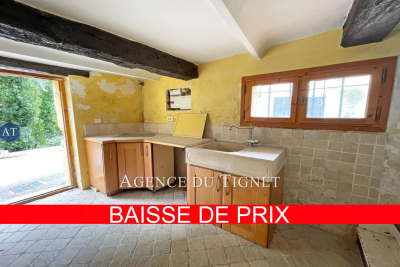 Maison &agrave; vendre &agrave; ST-CÉZAIRE-SUR-SIAGNE  - 2 pi&egrave;ces - 35 m&sup2; 
