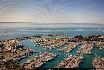 Commerce à vendre à VILLENEUVE-LOUBET   - 70 m² 