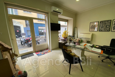 Commerce à vendre à NICE   - 48 m² 