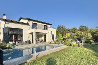 Maison à vendre à CRAPONNE Montribloud-Boyer - 7 pièces - 191 m² 