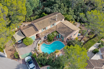 Maison à vendre à ST-RAPHAËL Le Plan-Beautegas-Les Lones - 6 pièces - 193 m² 