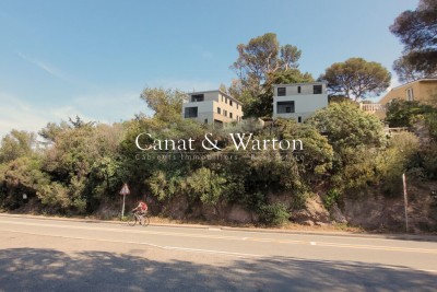 terrain à vendre à ST-RAPHAËL   - 748 m² 