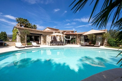 House for sale in ST-PAUL-DE-VENCE  - 10 rooms - 490 m&sup2; 