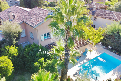 Maison à vendre à ST-AYGULF Saint-Antonin-du-Var - 9 pièces - 230 m² 