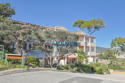 Appartement à vendre à HYÈRES Blocarde-Bosquets - 4 pièces - 95 m² 