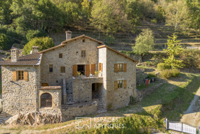 Maison à vendre à VALS LES BAINS Vernon - 8 pièces - 268 m² 