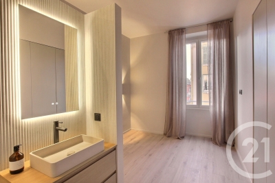 Appartement à vendre avec balcon alpes maritimes 