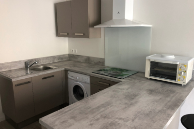 Appartement à louer à LA FARE-LES-OLIVIERS Etang de l'Olivier - 1 pièces - 21 m² 