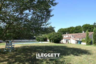 Maison à vendre à BALANZAC  - 7 pièces - 201 m² 