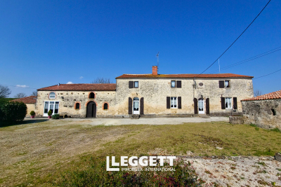 Maison à vendre à MARSAIS STE RADEGONDE L'Île-d'Olonne - 12 pièces - 300 m² 