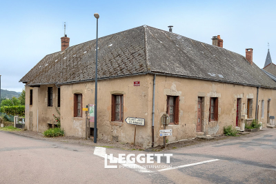 Maison à vendre immeuble village 