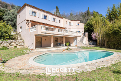 Maison à vendre à NICE Riquier - 7 pièces - 300 m² 