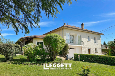 Maison à vendre à ST AULAYE-PUYMANGOU  - 8 pièces - 120 m² 