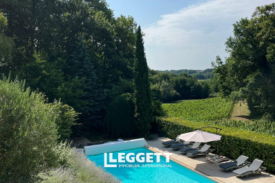 Maison à vendre à ST-EMILION  - 6 pièces - 180 m² 