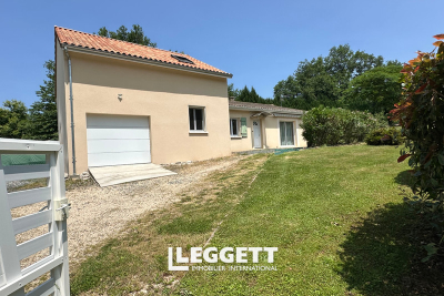 Maison à vendre à GENIS  - 7 pièces - 140 m² 