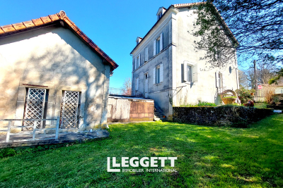 Maison à vendre à BUSSIERE BADIL  - 25 pièces - 252 m² 