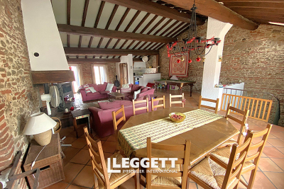 Maison à vendre à ELNE Peripherie - 8 pièces - 220 m² 