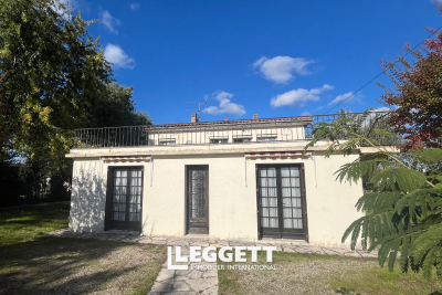 Maison à vendre à PINEUILH  - 11 pièces - 179 m² 