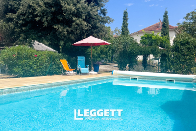 Maison à vendre à LOUBES BERNAC  - 7 pièces - 173 m² 