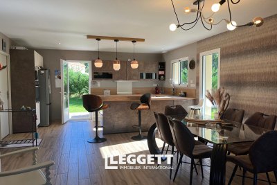 Maison à vendre à AZERAT  - 3 pièces - 105 m² 