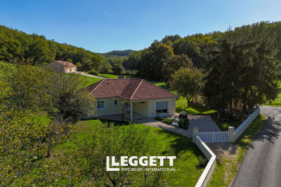 Maison à vendre à AZERAT  - 3 pièces - 105 m² 