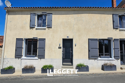 Maison &agrave; vendre &agrave; LA BRETONNIERE-LA-CLAYE  - 6 pi&egrave;ces - 191 m&sup2; 