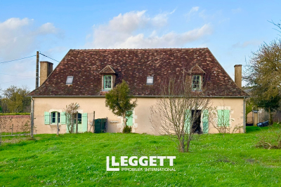 Maison à vendre à ANTIGNY  - 12 pièces - 162 m² 