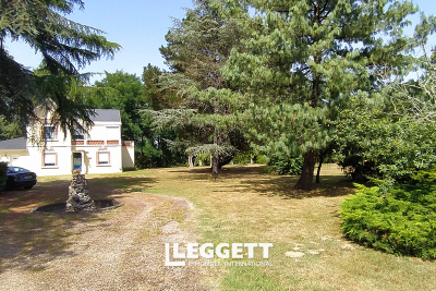 Maison à vendre à MONTPON MENESTEROL Issigeac - 15 pièces - 300 m² 