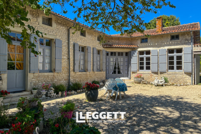 Maison à vendre à SALLES DE VILLEFAGNAN  - 4 pièces - 162 m² 