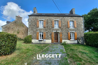 Maison à vendre à PONT MELVEZ  - 13 pièces - 213 m² 