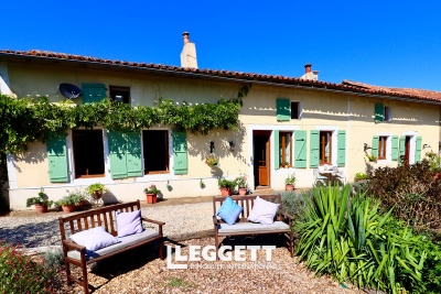 Maison à vendre à ROUZEDE  - 10 pièces - 300 m² 