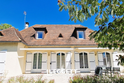 Maison à vendre à MENESPLET  - 6 pièces - 141 m² 
