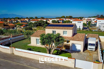 Maison à vendre à VILLELONGUE DE LA SALANQUE  - 7 pièces - 145 m² 