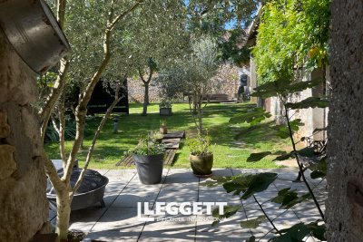 Maison à vendre à CIVRAY  - 6 pièces - 115 m² 