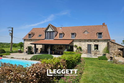 Maison à vendre à BEAUNE D ALLIER Marche - 10 pièces - 366 m² 