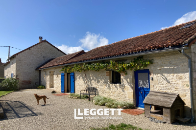 Maison à vendre à MAUPREVOIR  - 10 pièces - 283 m² 