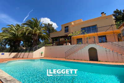 Maison à vendre à LE BOULOU Centre Ville - 6 pièces - 217 m² 