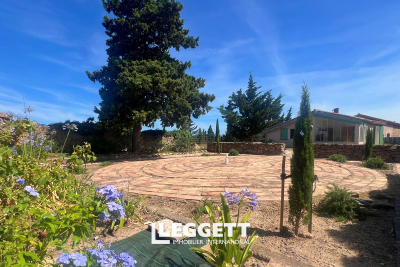 Maison à vendre à ESCALES  - 9 pièces - 226 m² 