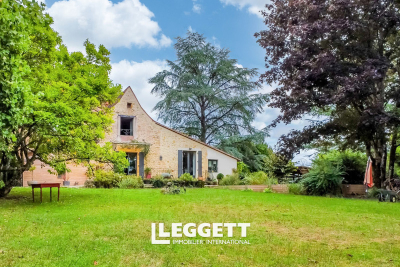 Maison à vendre à SARLAT LA CANEDA  - 5 pièces - 161 m² 