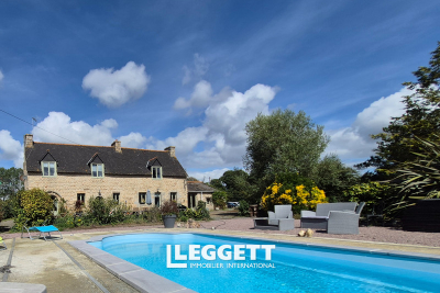 Maison à vendre à ST AGATHON  - 9 pièces - 197 m² 