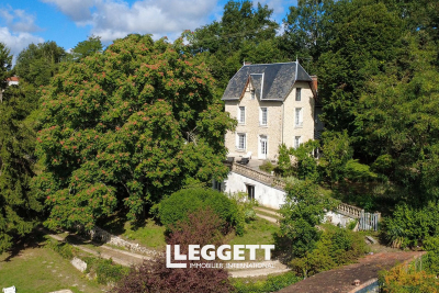 Maison à vendre à CIVRAY  - 5 pièces - 177 m² 