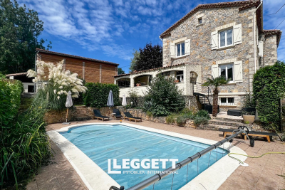 Maison à vendre à PUIVERT  - 9 pièces - 196 m² 