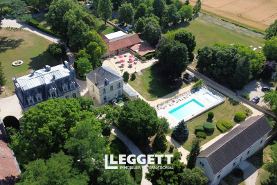 Maison à vendre à TROGUES  - 50 pièces - 1400 m² 