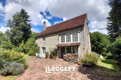 Maison &agrave; vendre avec ruisseau 