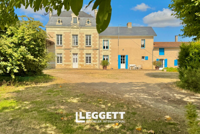 Maison à vendre à ANGLIERS  - 10 pièces - 355 m² 