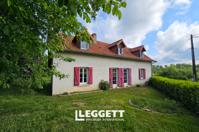 Maison à vendre à NERIS LES BAINS Marche - 6 pièces - 166 m² 